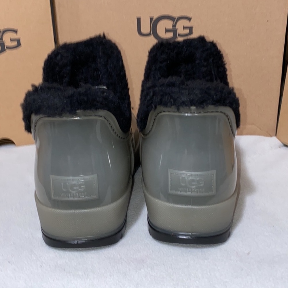 UGG